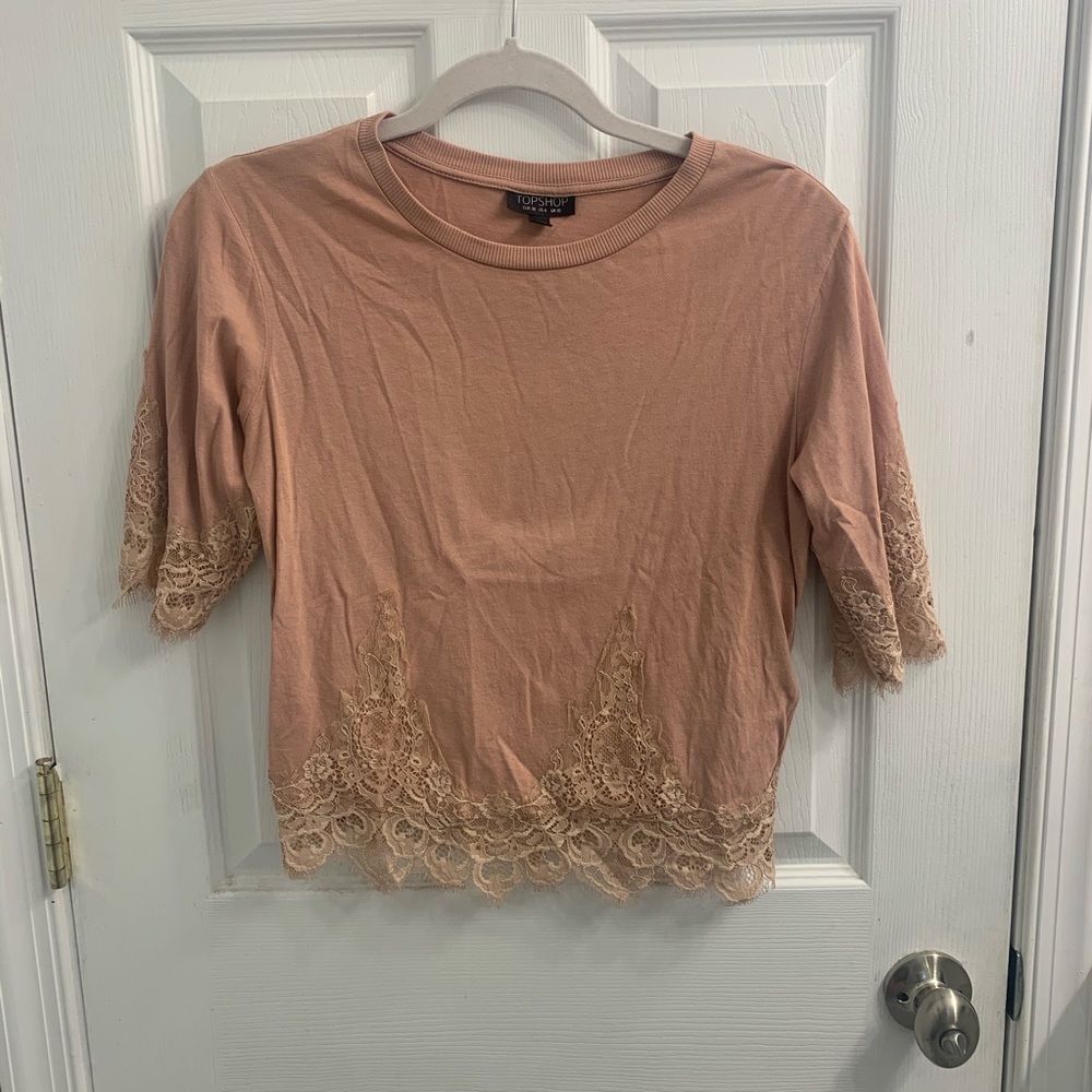 Mauve top with lace details